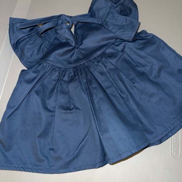 Boutique- Navy Blue Ruffled Top and Floral Bloomers Set - Picture 3 of 5